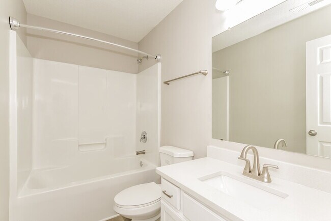 Building Photo - 11123 Sandboar St