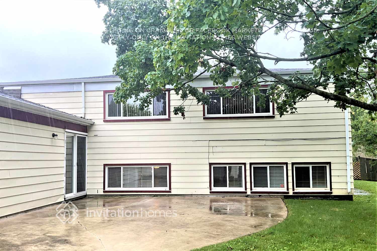 Building Photo - 349 Huntington Way