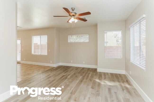 Building Photo - 8913 Trickling Springs Ct