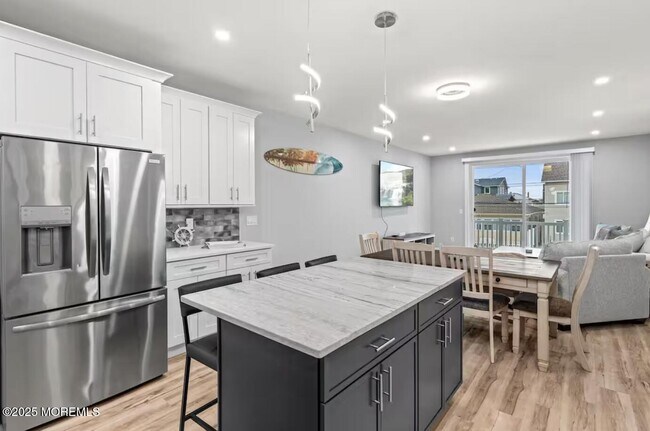 Building Photo - 205 Carteret Ave