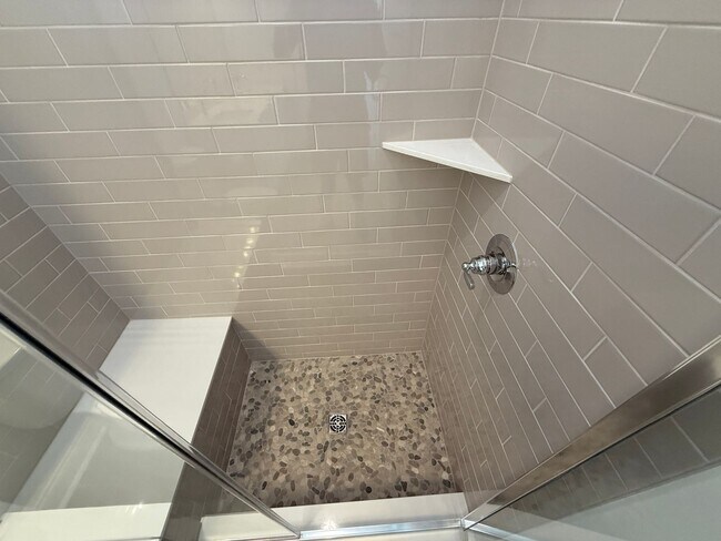 Building Photo - Brand New Townhome in the heart of Ballant...