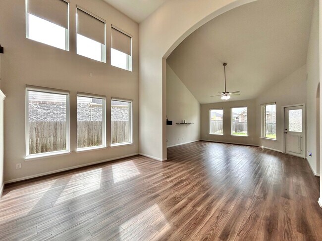 Building Photo - 208 Azalea Spgs Rd