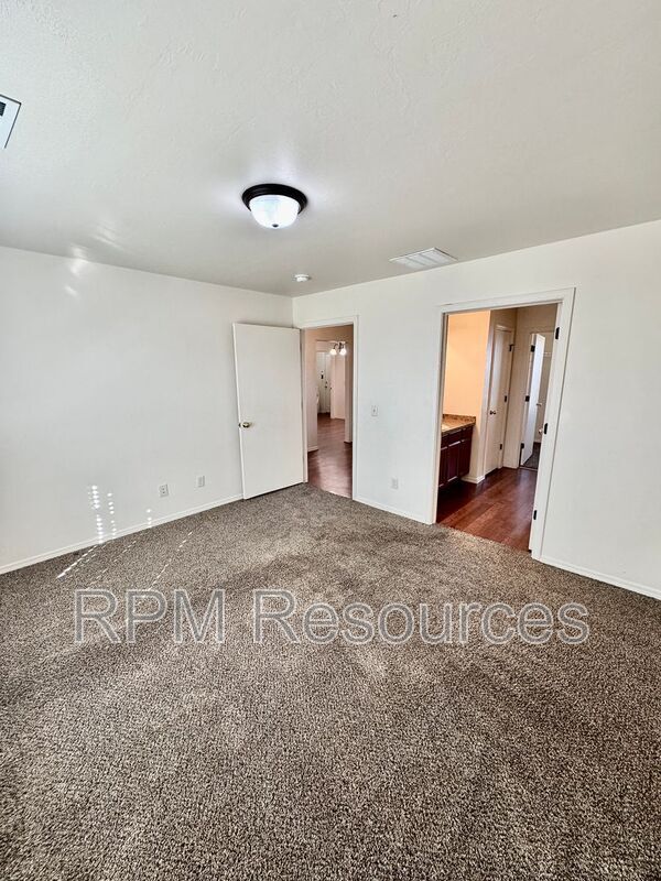 Building Photo - 8024 NW 74th St