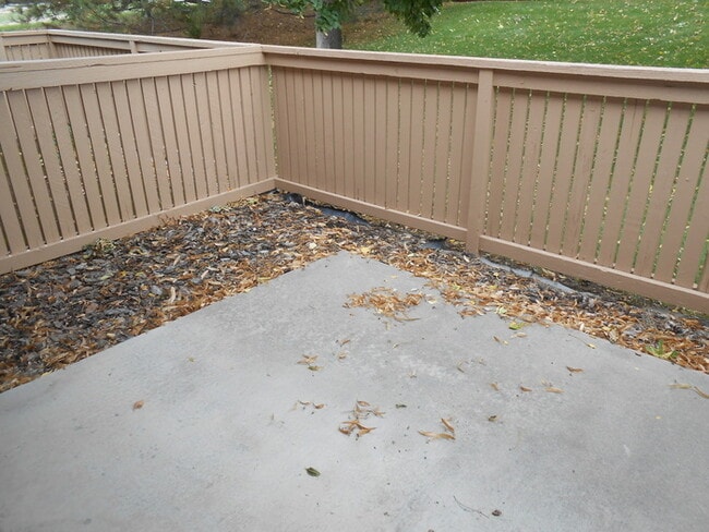 Building Photo - Charming 2 Bed/2 Bath Condo Near the Sculpture Park