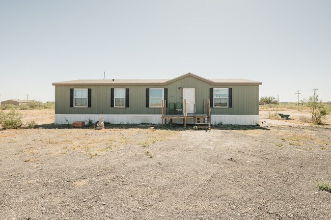 Primary Photo - 12615 W 61st St