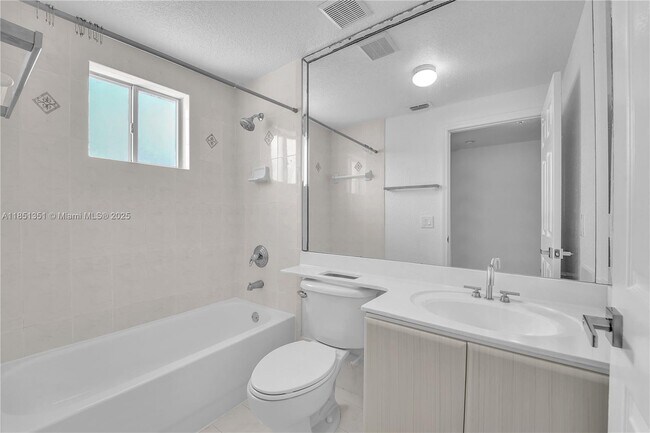Building Photo - 7210 NW 174th Terrace