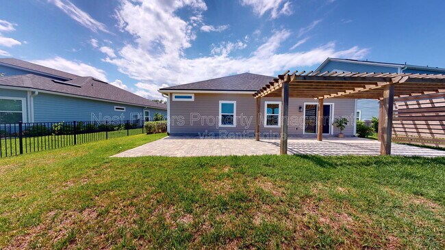Building Photo - 257 Windermere Way