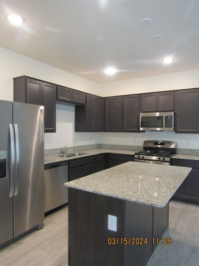 Building Photo - Single Story 4 bedroom home in Villago Community