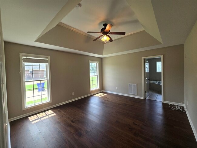 Building Photo - 309 Eureka Way