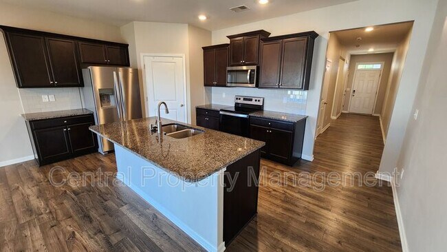 Building Photo - 731 Liberty Walk Ln