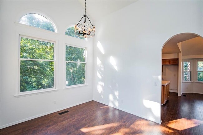 Building Photo - 8165 Old White River Rd