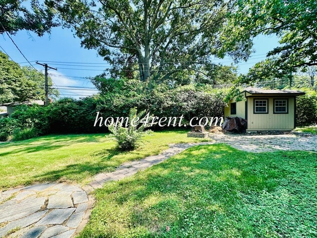 Building Photo - 11131 Wornall Rd