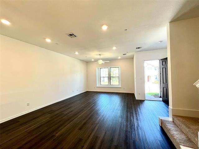 Building Photo - 2933 Tenor Wy