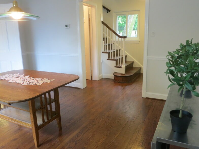 Building Photo - 4512 Cortland Rd