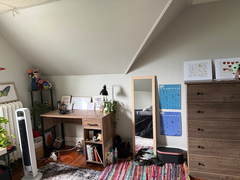 Building Photo - 302 Mitchell St