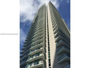Building Photo - 1100S S Miami Ave