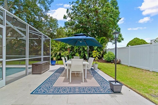 Building Photo - 2824 Paddock Dr