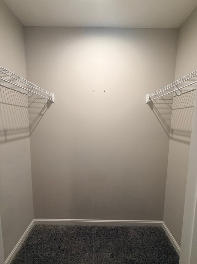 Building Photo - 1325 Horse Shoe Bnd