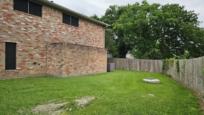 Building Photo - 3607 Duncaster Dr