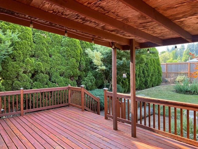 Building Photo - Hayden Bridge Four Bedroom