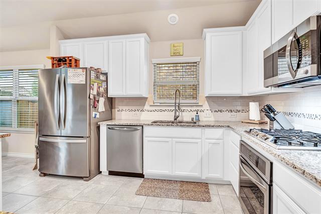 Building Photo - 10100 Levelland Pl