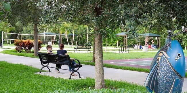 Building Photo - 4070 Highland Oaks Dr