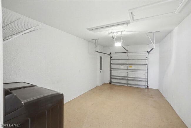 Building Photo - 3340 Antica St