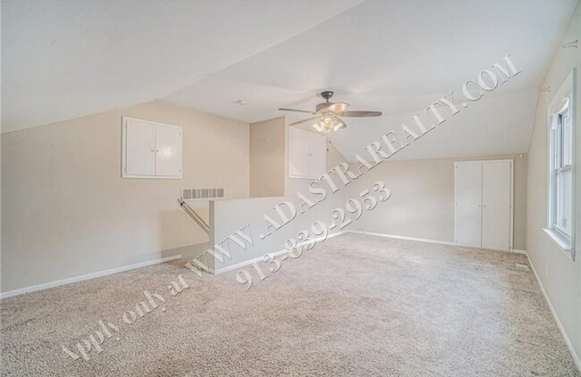 Building Photo - Cute 3 Bed 1 Bath Ranch Home in Raytown - ...