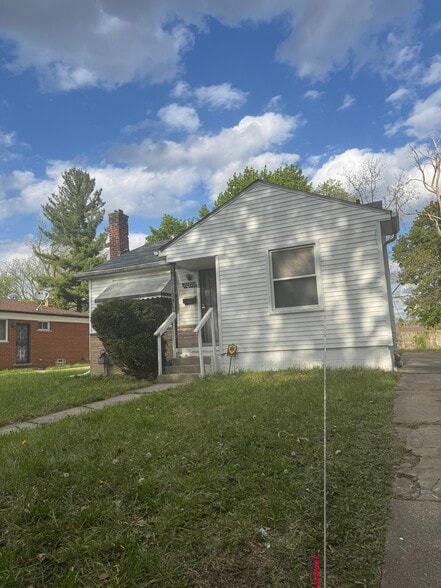 Building Photo - 17370 Stout St