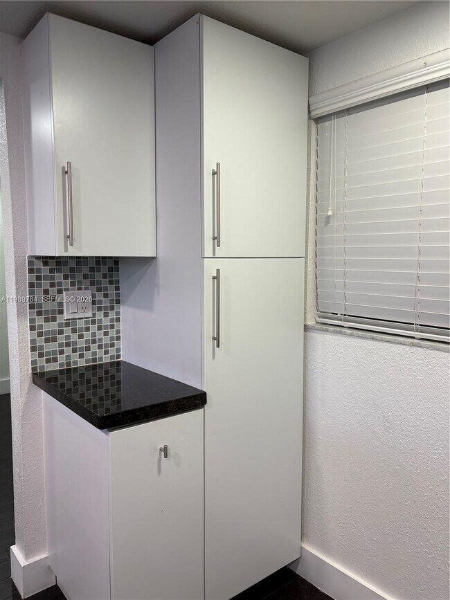 Building Photo - 8075 SW 107th Ave