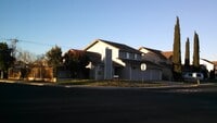 Building Photo - Huge 3 Bedroom 2.5 Bath Corner Lot Home fo...