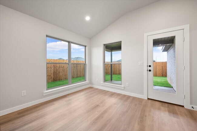 Building Photo - 1311 N Colton Ave