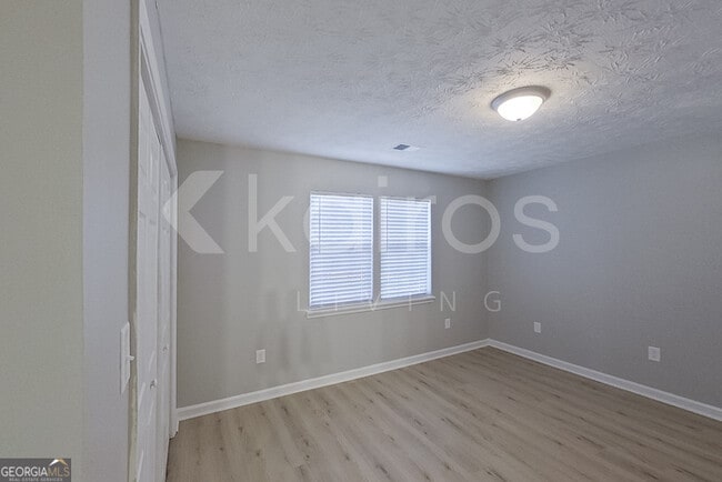 Building Photo - 341 Canada Ct