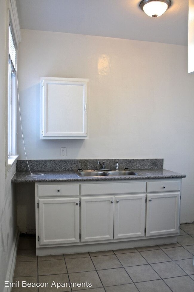 Building Photo - 945 Beacon Ave