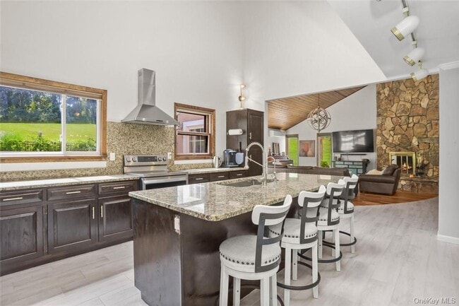 Building Photo - 613 Horsepound Rd