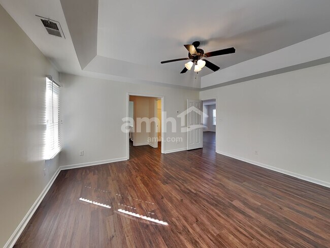 Building Photo - 126 Elrosa Rd