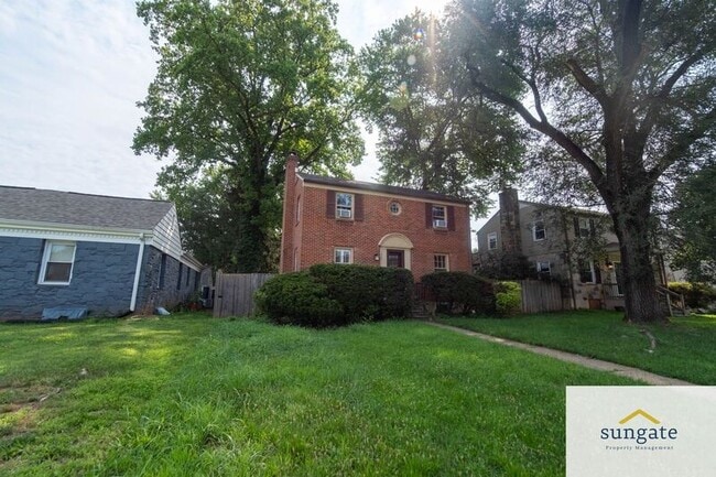 Building Photo - 7023 Deerfield Rd