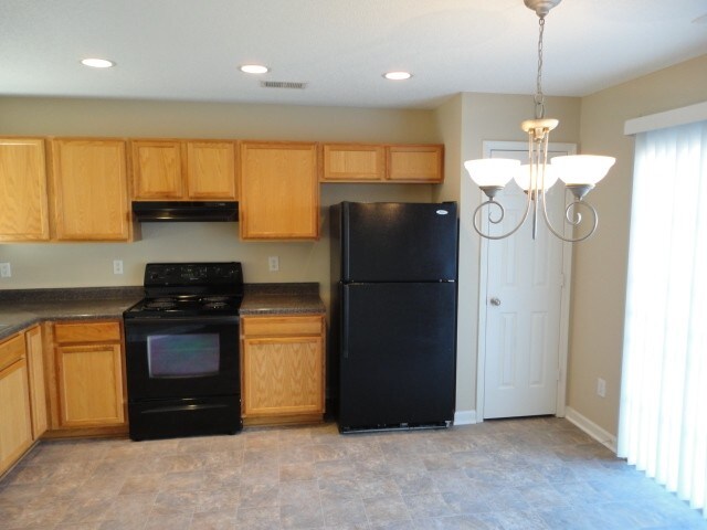 Building Photo - 6021 Ladish Ln