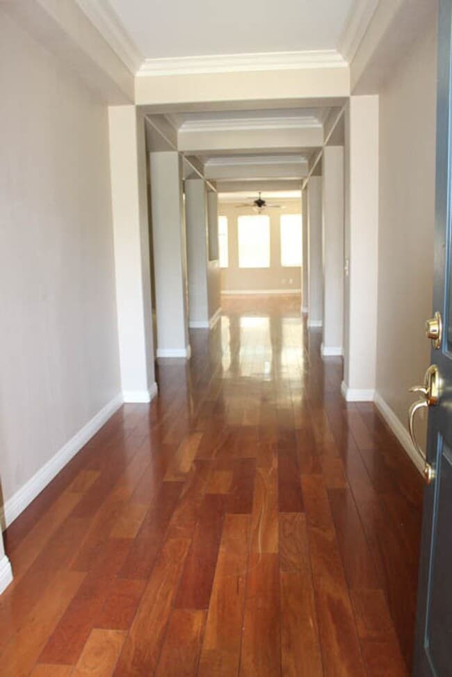 Building Photo - Beautiful 3 Bedrooms 2 Baths Home located in Rancho Cucamonga.