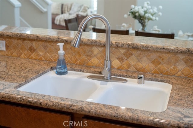 Building Photo - 52154 Rosewood Ln