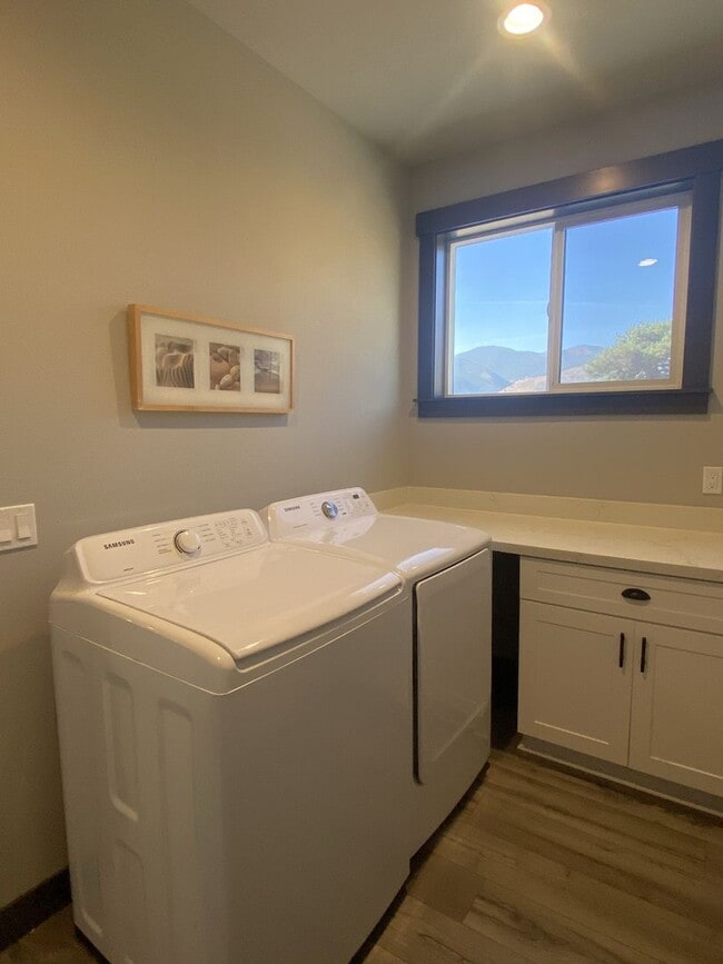 Building Photo - 4 bedroom/2.5 bath Home in Manson
