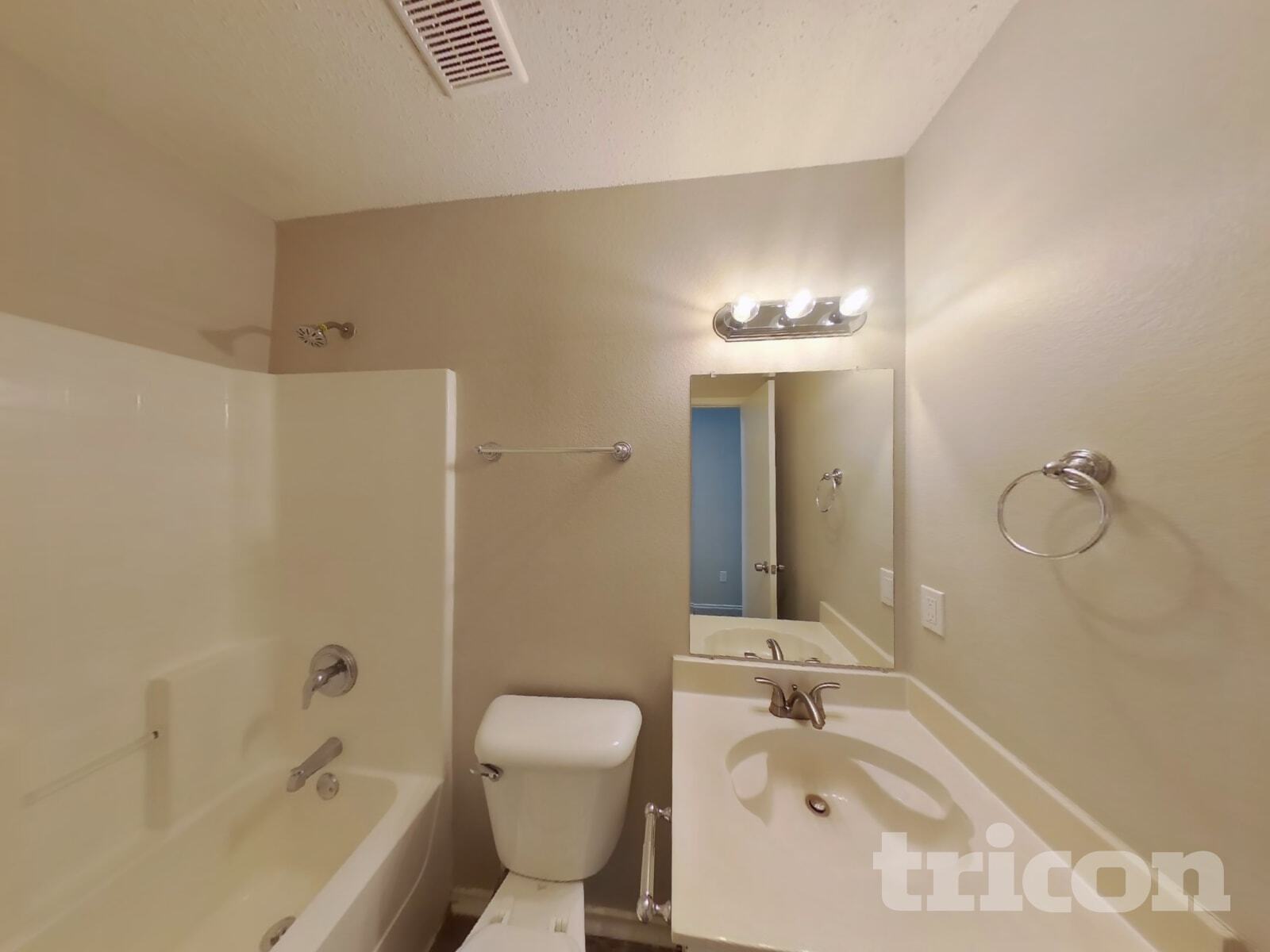 Building Photo - 5021 Village Stone Ct