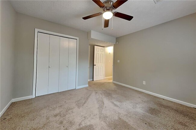 Building Photo - 5142 Manitou Way SW