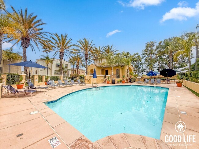 Building Photo - Spacious 2BD/2.5BA Townhome in Carmel Valley with Pool, Spa & Fitness Center