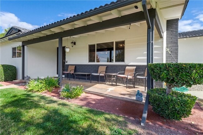 Building Photo - 12951 Cascade St