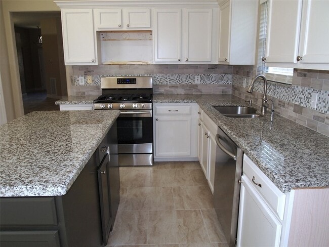 Building Photo - 20838 Kings Clover Ct