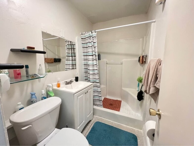 Building Photo - 1537 SW 44th Ave