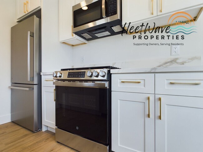 Building Photo - COMING SOON!!! Stunning Renovated Unit in Golden Hills: Modern Luxury at an Unbeatable Price!