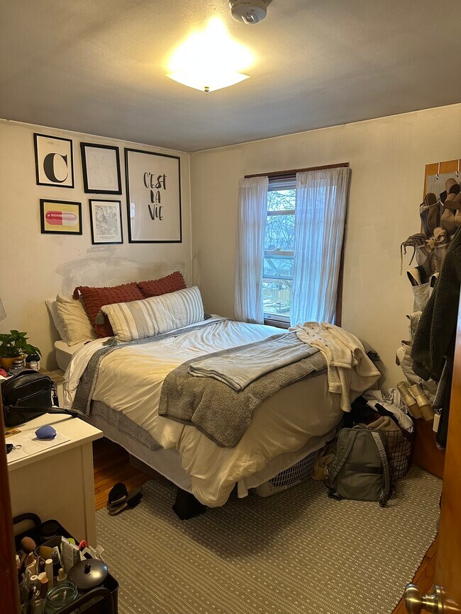 Building Photo - 19 Poplar St