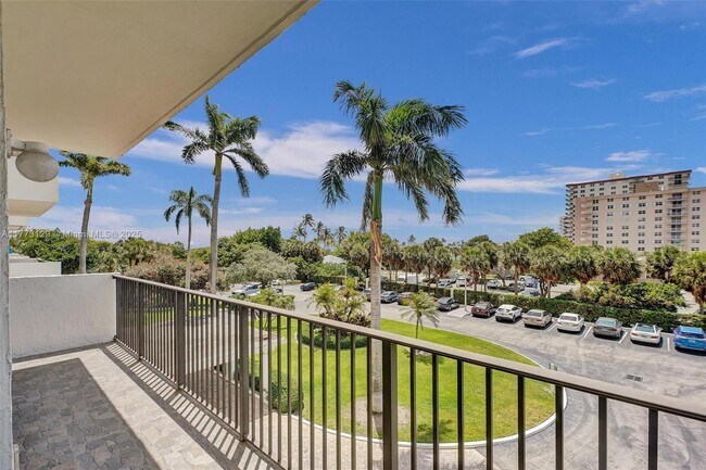 Building Photo - 1201 S Ocean Dr